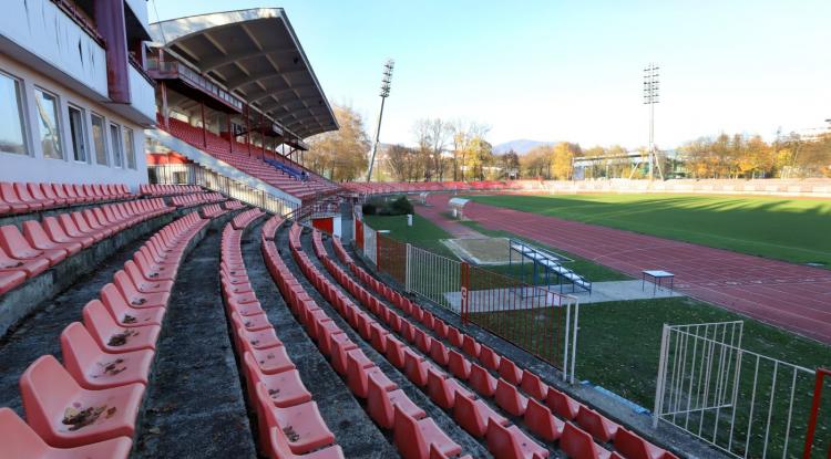 Banská Bystrica dostane od vlády milióny na výstavbu novej športovej haly
