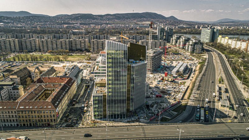 HB Reavis dokončuje prvú etapu komplexu Agora v Budapešti. Získal doň nového nájomcu