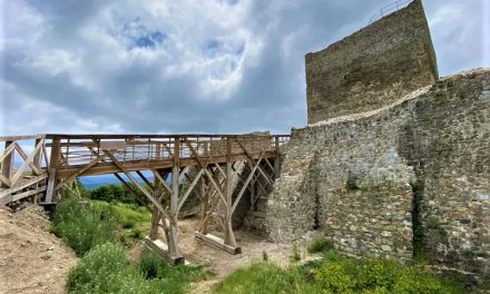 Šarišský hrad obnovujú ako v dávnom 13. storočí: Historická technika, ktorú dnes už nikde inde neuvidíte