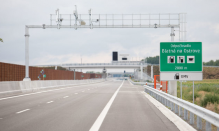 Časti rýchlostnej cesty R7 a diaľnice D4 sú v prevádzke, v pláne sú aj ďalšie úseky