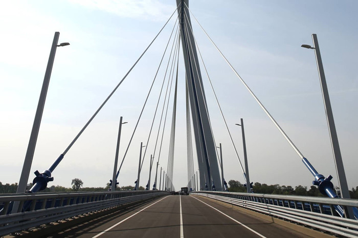 Otvorili nový slovensko-maďarský most za vyše 100 miliónov