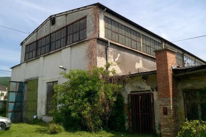Bývalú továreň prestavajú na moderný areál: Prekvapí vás, čo má byť z rozpadnutej Patrónky