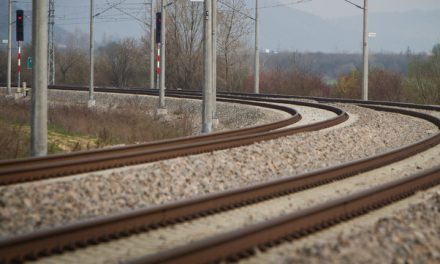 Železničnú dopravu medzi Nitrou a Prievidzou zlepší rekonštrukcia trate
