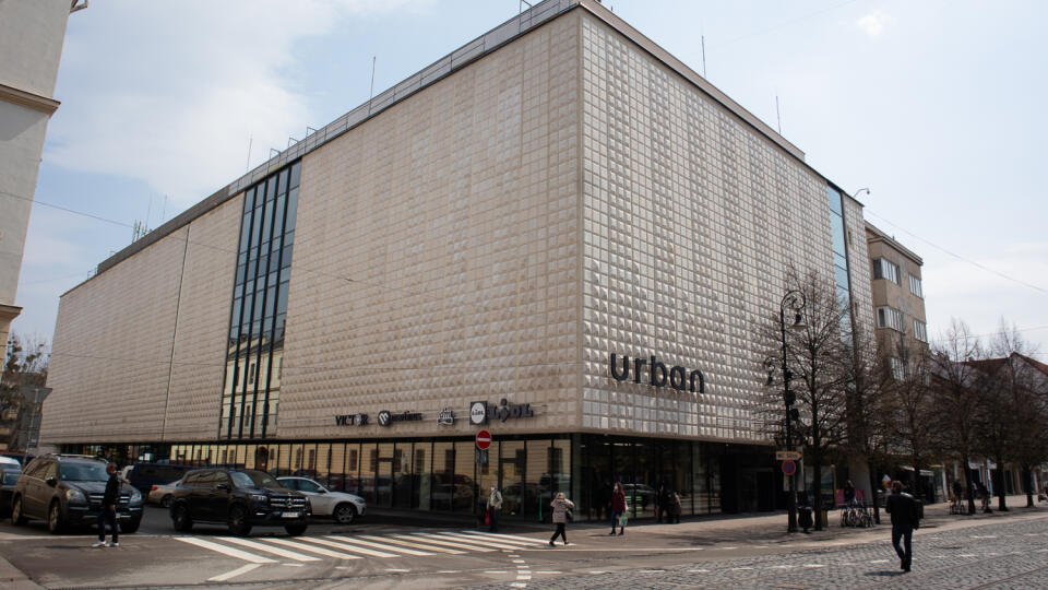 Obchodný dom Urban v centre Košíc po obnove znovu funguje