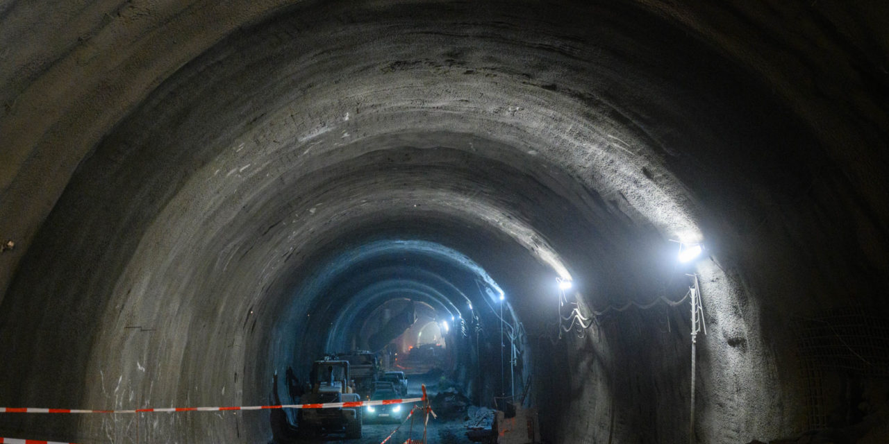 Dôležitý moment pre diaľnicu D1 – tunel Čebrať má prerazenú už aj severnú rúru