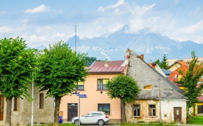 Europoslanec Hojsík kritizuje dotácie na obnovu domu, minister Budaj sľubuje menej byrokracie